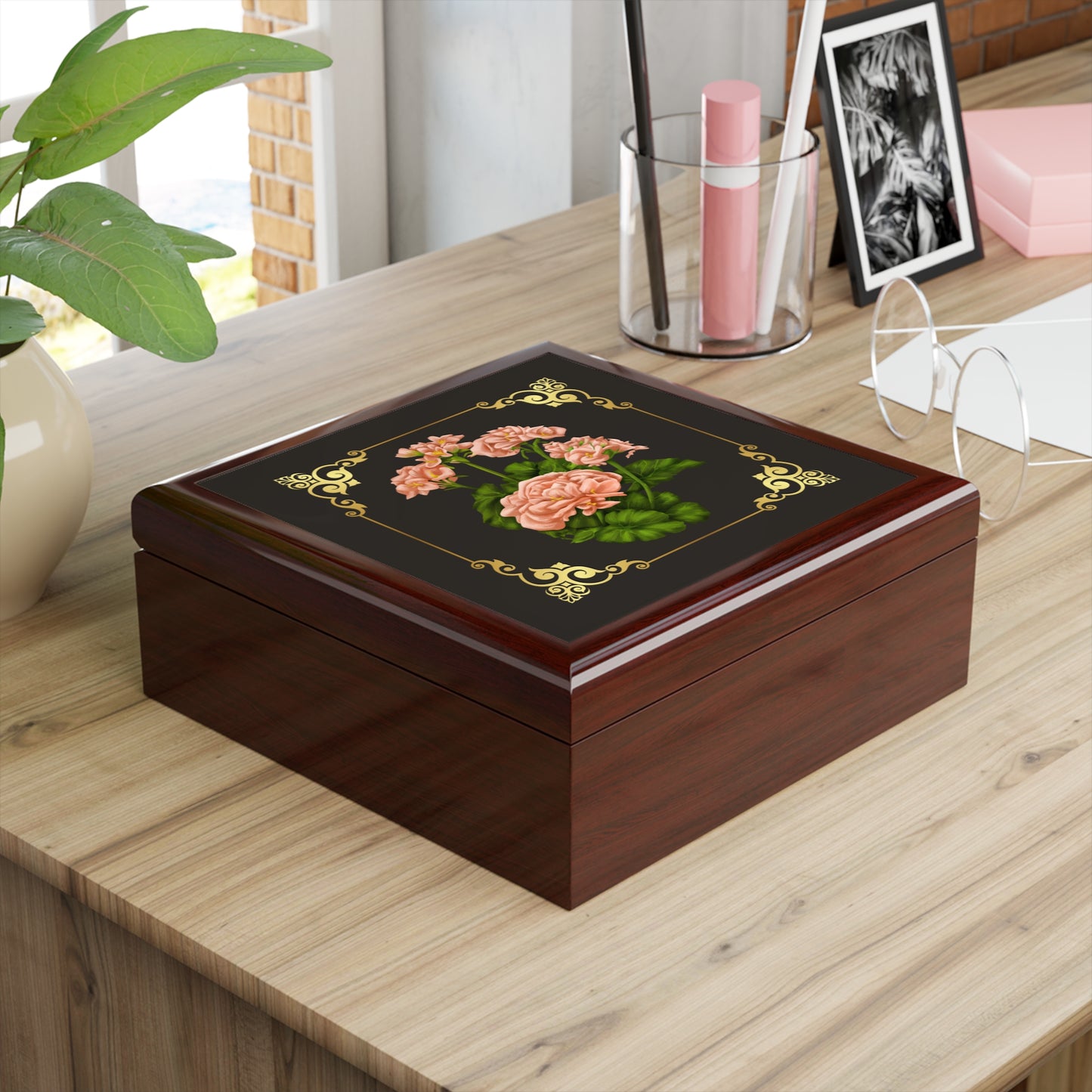Floral Velvet Keepsake Jewelry Box — Vintage Pink Geranium Design