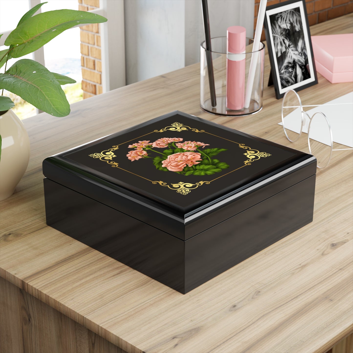 Floral Velvet Keepsake Jewelry Box — Vintage Pink Geranium Design